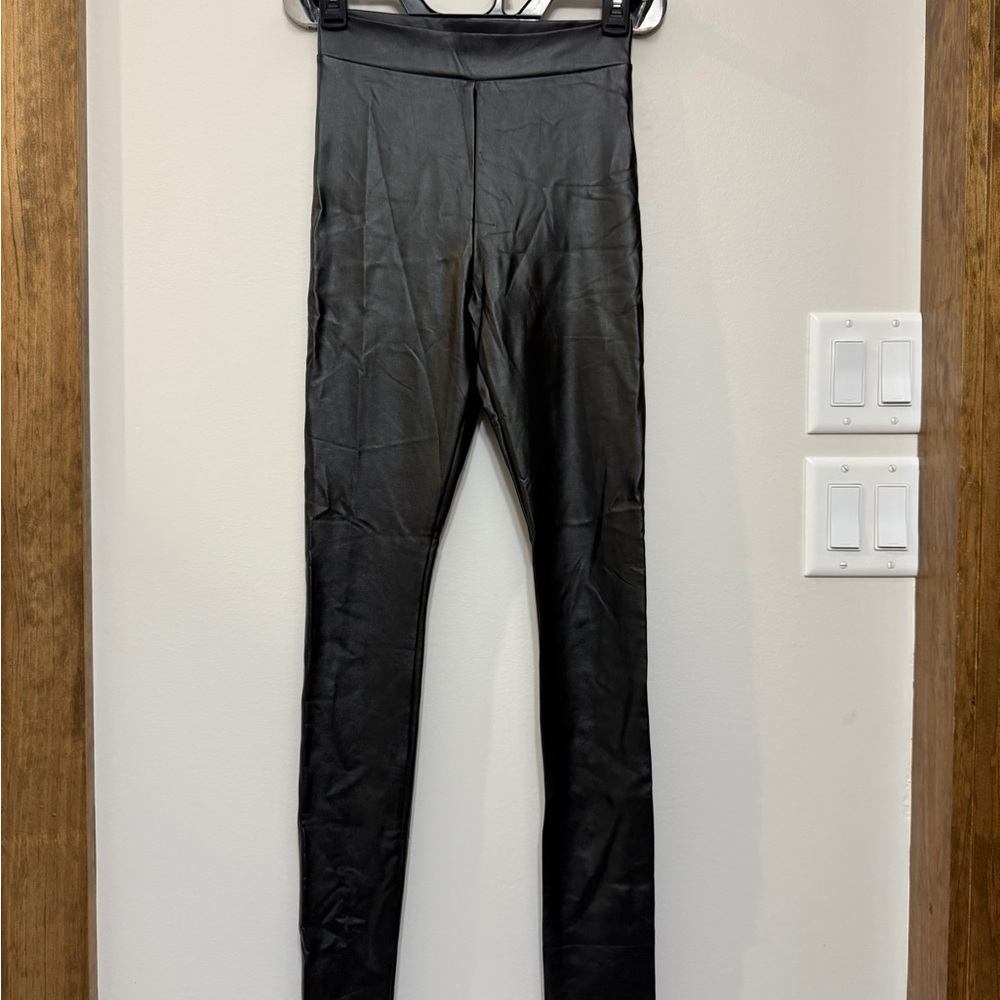 Lulu's Shiny Black Faux Leather Leggings